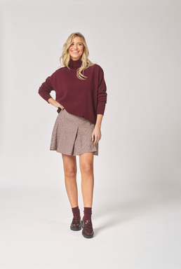 SELAHTURTLENECKBURGUNDY-FIENSKIRTPIEDDEPOULE.jpg