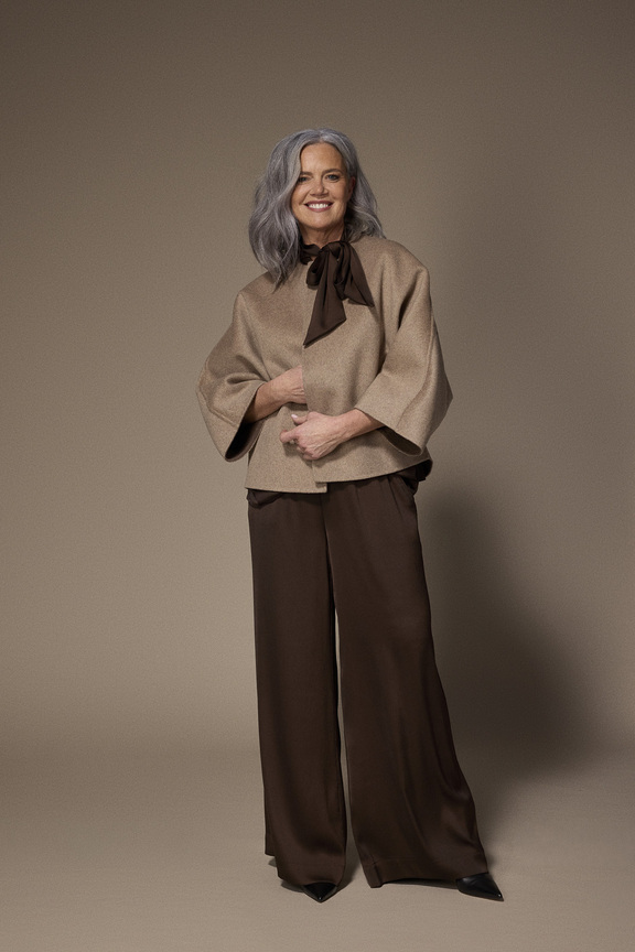 LALOTTI_FW26_gala_blouse_brownxcarole_cape_brownxpolly_pants_brown_2.jpg