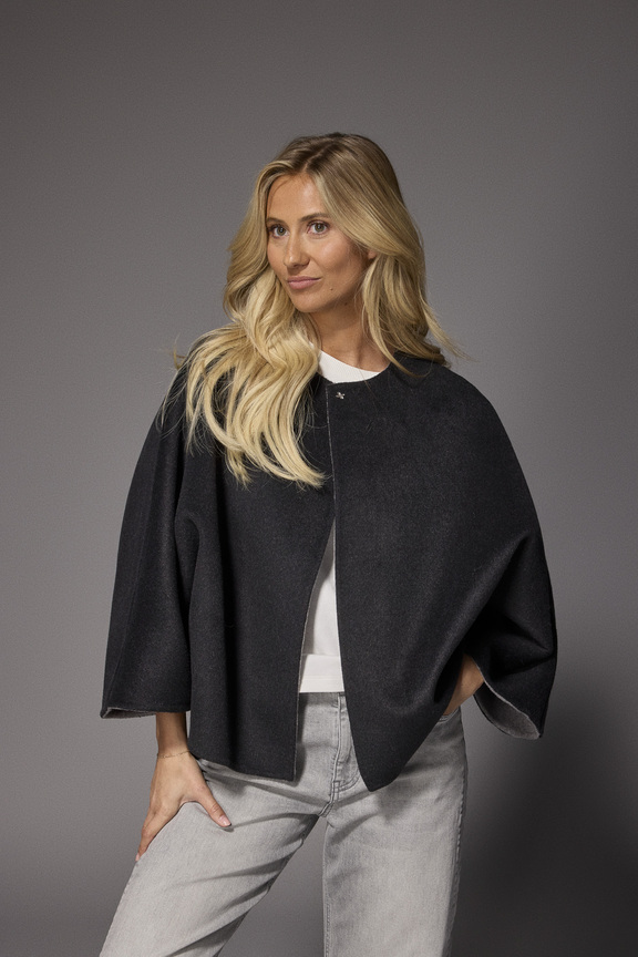 LALOTTI_FW26_carole_cape_black.jpg
