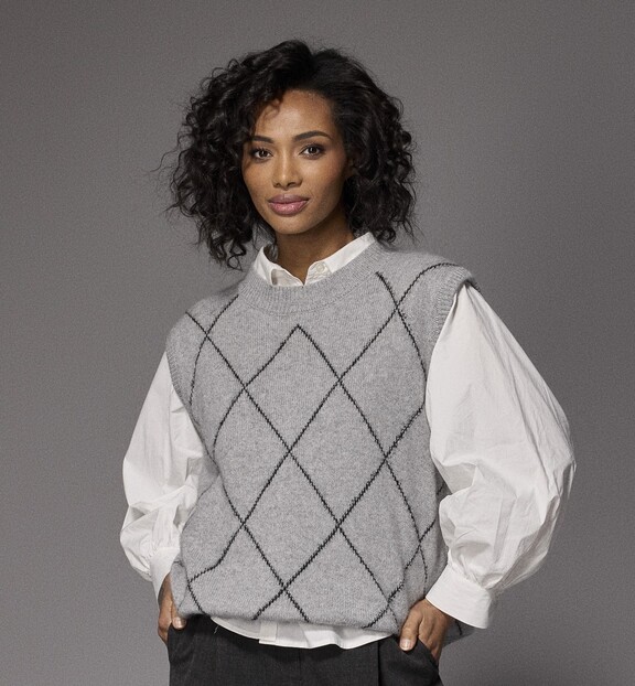 LALOTTI_FW26_nara_blouse_whitexisa_debardeur_grey.jpg