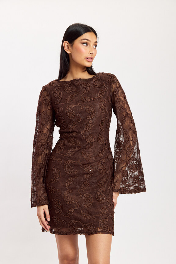 DL-26-03-19Anniedress3.jpg